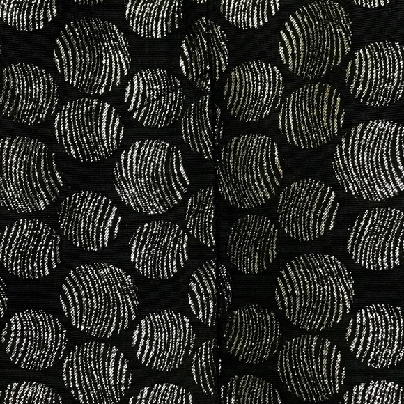 Women’s Mini Skirt - Picture 4 of 8